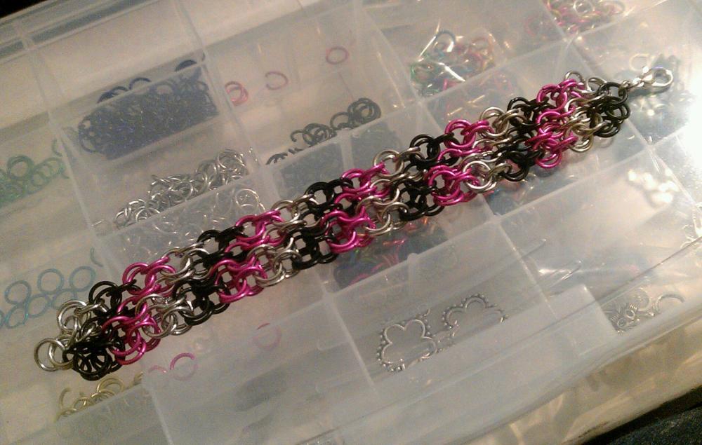 Pink Black Silver Candy Striped Diagonal Pattern Chainmaille Bracelet